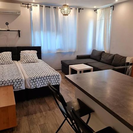 Studio Slavyanska Varna Esterno foto